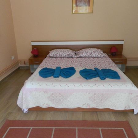 Apartments Vila Vanda Porec Esterno foto