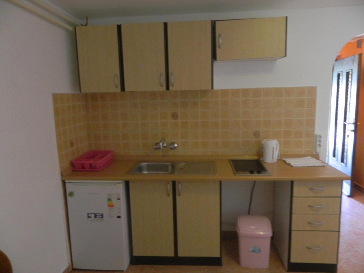 Apartments Vila Vanda Porec Esterno foto