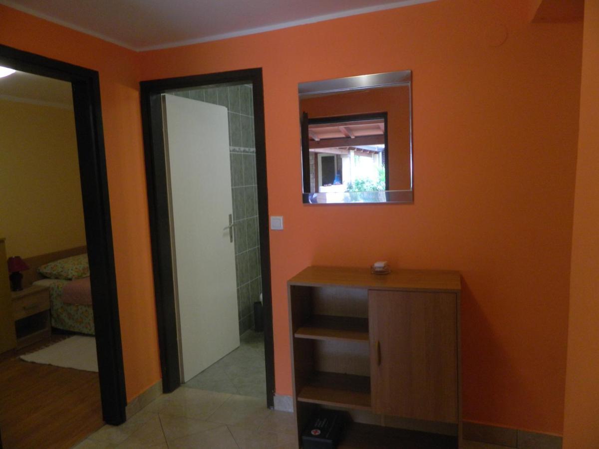 Apartments Vila Vanda Porec Esterno foto